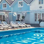 2 Bedroom Awesome In