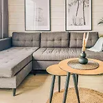 Casa de Férias 2 Bedroom Awesome In Mielno (Koszalin)