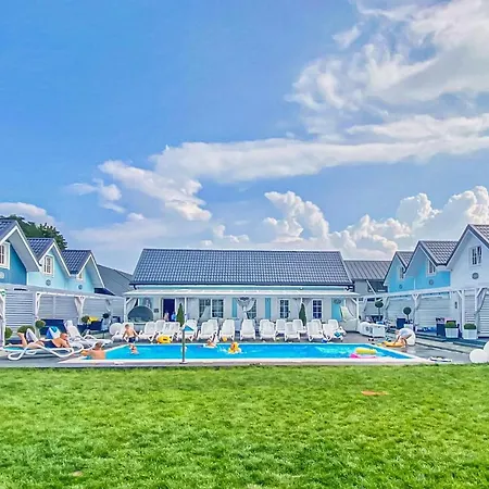 2 Bedroom Awesome In Mielno (Koszalin)