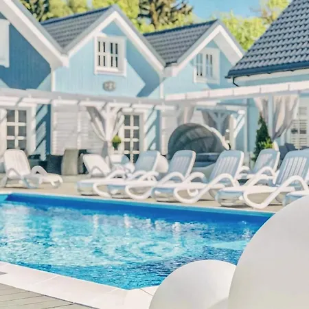 2 Bedroom Awesome In Prázdninový dům *