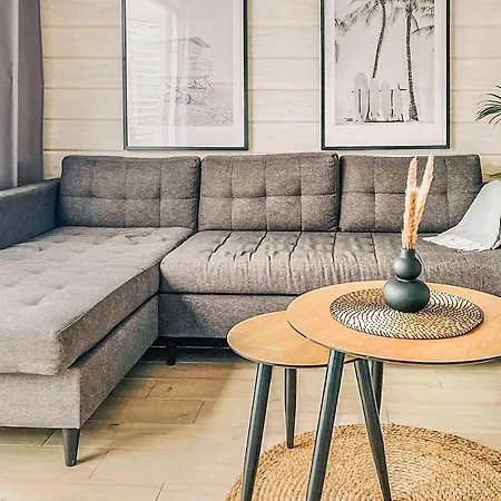 Prázdninový dům 2 Bedroom Awesome In Mielno (Koszalin)