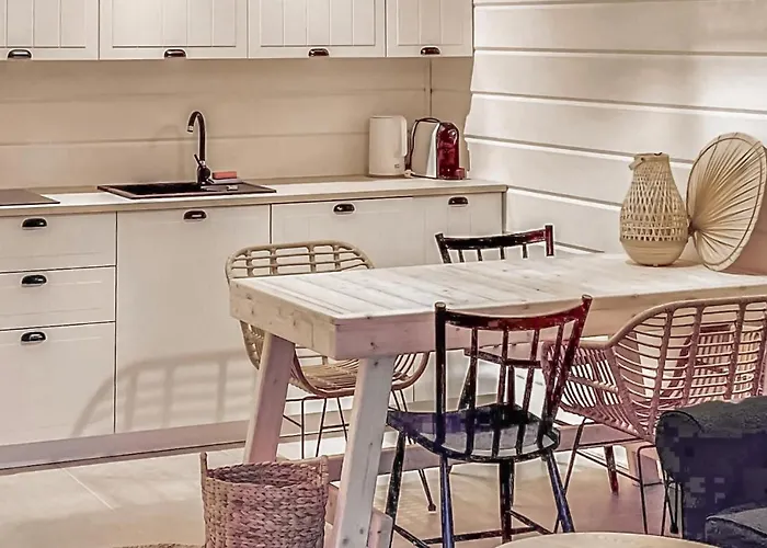 2 Bedroom Awesome In Mielno (Koszalin)