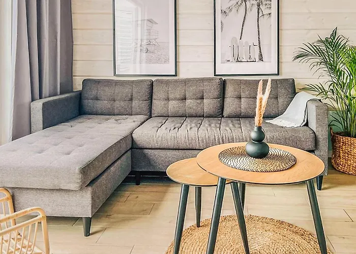 Сasa de vacaciones 2 Bedroom Awesome In Mielno (Koszalin)